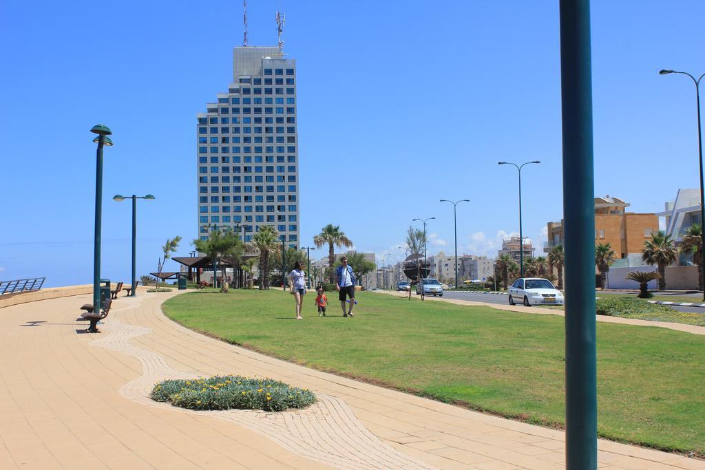 Netanya Seaview Aparthotel Exterior photo